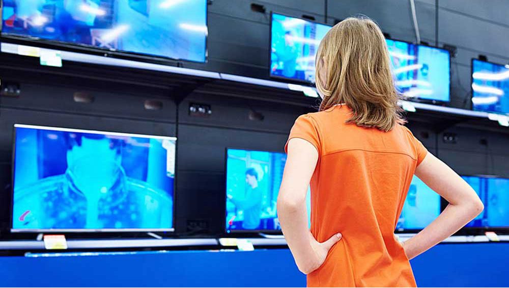 در این مقاله قصد داریم نکات مهم انتخاب تلویزیون و مشخصات یک تلویزیون خوب را برای شما بیان کنیم. امروزه با توجه به گسترش تکنولوژی مدل‌های مختلفی از تلویزیون باز در بازار وجود دارد.